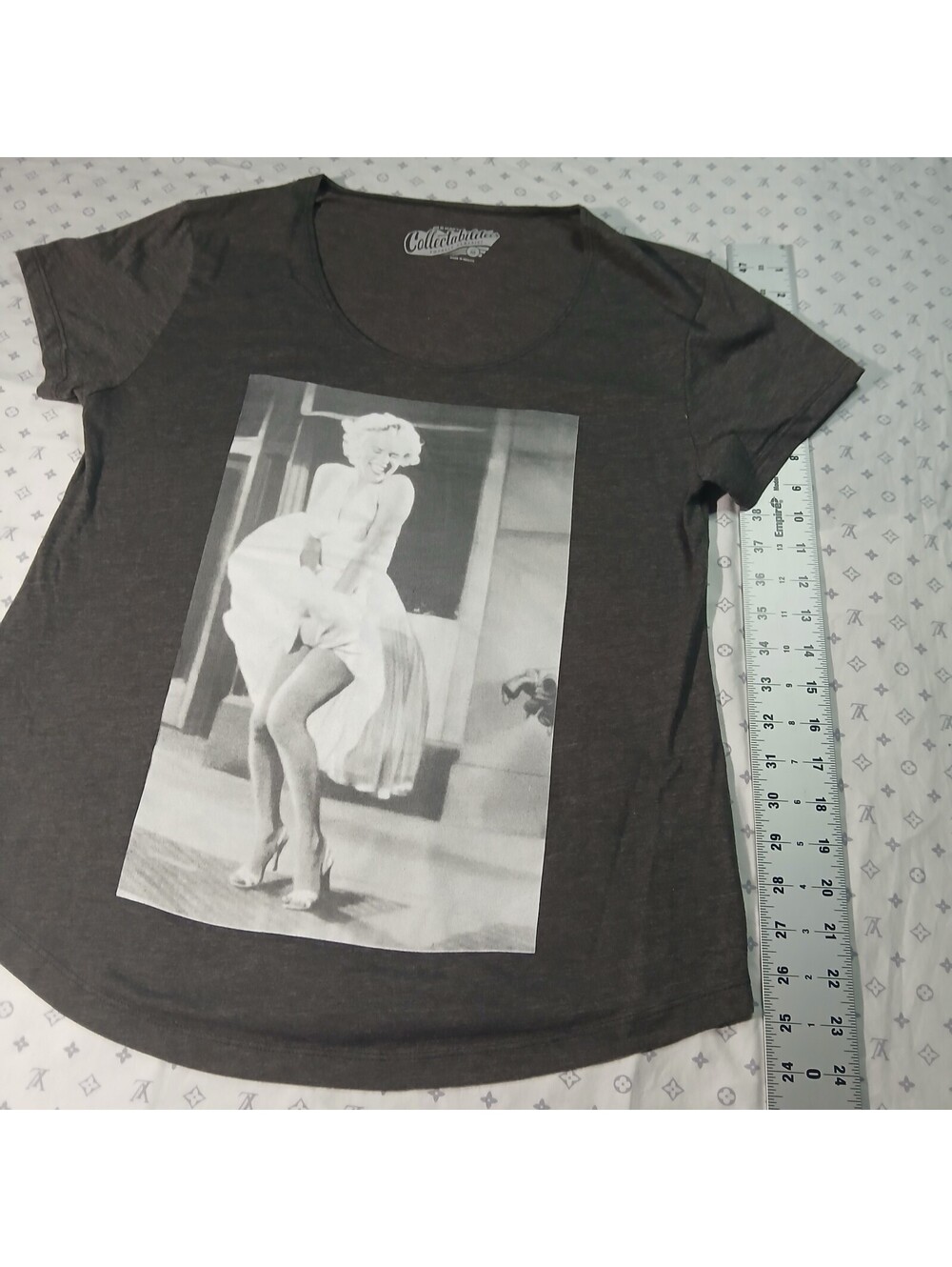 Old Navy Marilyn Monroe Graphic Tee Gray Short Sleeve Top Y2K Streetwear